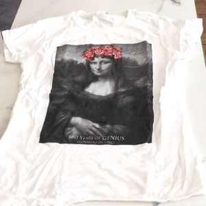 Graphic Mona Lisa tee, size medium.